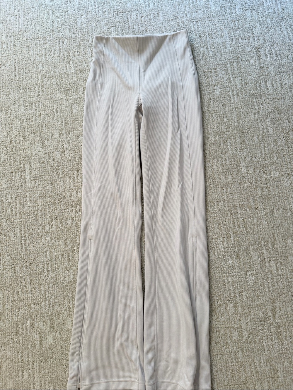 Women’s lulu lemon size 4 High-Waist Cream Flare Pants with rib texture